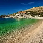 Apartmán In Hvar With Balcony, Air Conditioning, Wifi, Dishwasher 5028-3 *