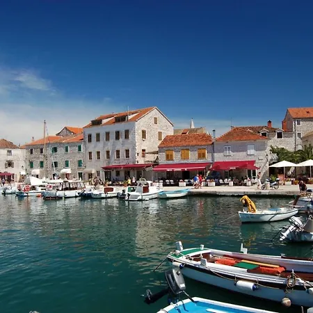 In Hvar With Balcony, Air Conditioning, Wifi, Dishwasher 5028-3 * Stari Grad (Hvar)