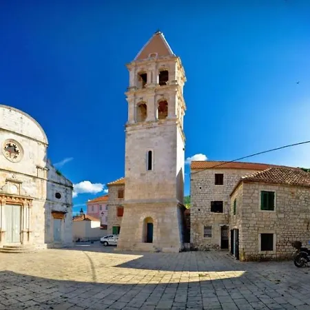 In Hvar With Balcony, Air Conditioning, Wifi, Dishwasher 5028-3 Apartman Stari Grad (Hvar)